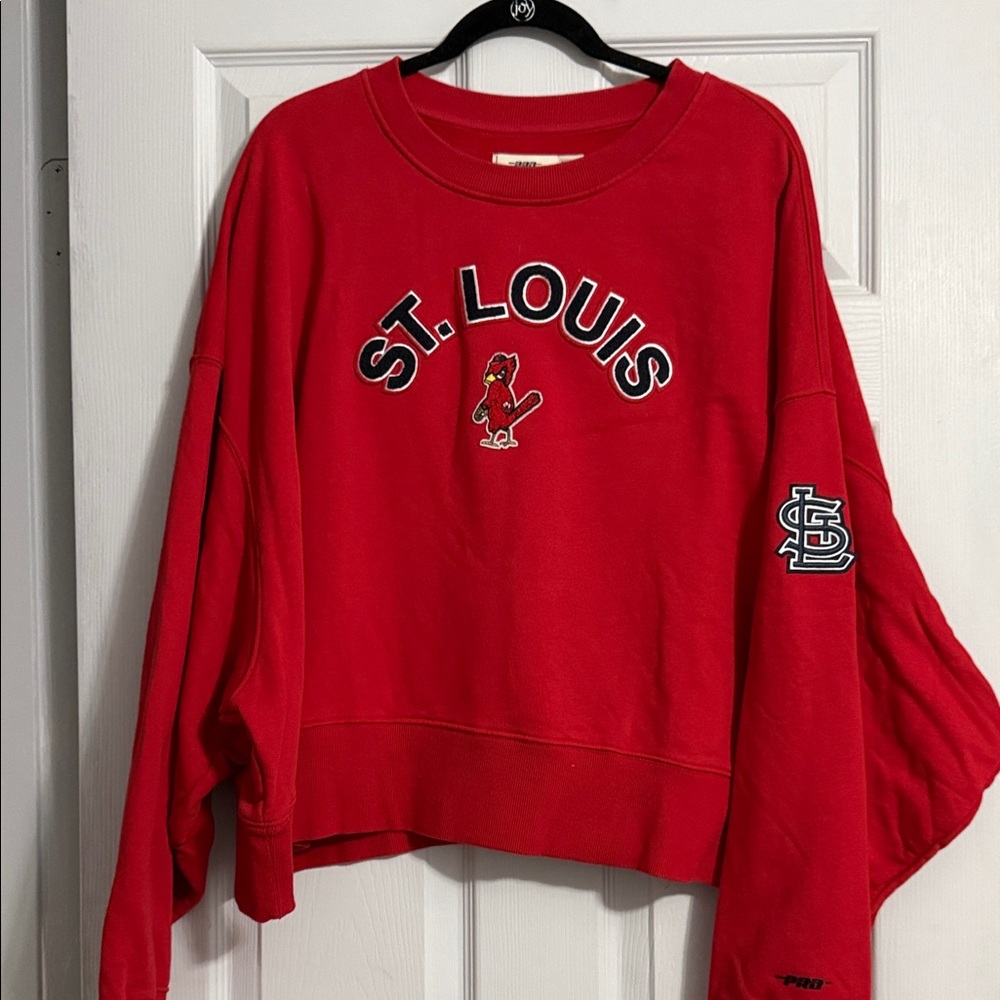 St. Louis Red Crewneck Sweatshirt - Women's Sits right at waist
